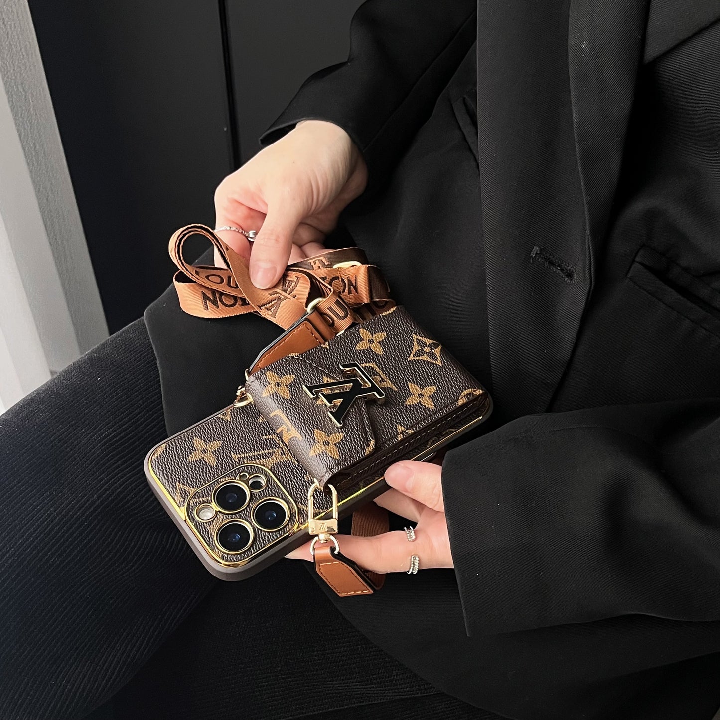 😘New models💕Classic Monogram iPhone Case With Card Holder -Big printing